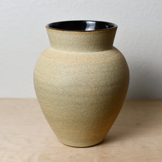 Raw/Black Shouldered Vase